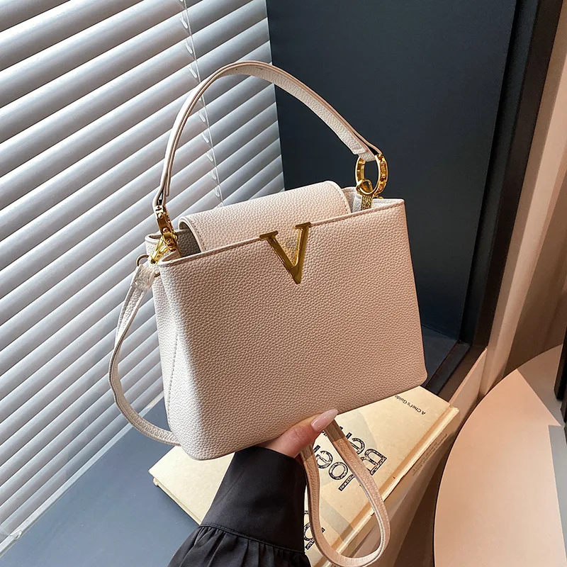 2025 Elevated Puff Hobo Bag, Multi-Way Convertible Top Handle & Crossbody Purse for Women, Sculptural Vegan Leather Day
2025 Elevated Puff Hobo Bag, Multi-Way Convertible Top Handle & Crossbody Purse for Women, Sculptural Vegan Leather Day