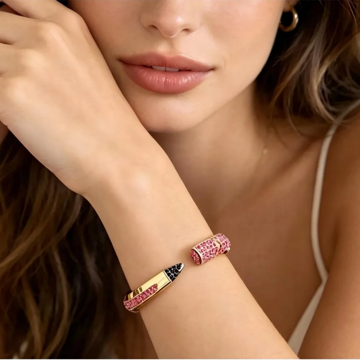 Trendy Pencil Designs Cuff Bangle for Women Wedding Full Cubic Zircon Crystal CZ Dubai Gold Color Party Bracelet Jewelry
Trendy Pencil Designs Cuff Bangle for Women Wedding Full Cubic Zircon Crystal CZ Dubai Gold Color Party Bracelet Jewelry
