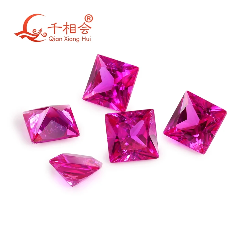 Квадратная форма, огранка принцессы, созданная в лаборатории роза/органит, розовый рубин, свободный драгоценный камень с небольшими трещинами и включениями
Квадратная форма, огранка принцессы, созданная в лаборатории роза/органит, розовый рубин, свободный драгоценный камень с небольшими трещинами и включениями