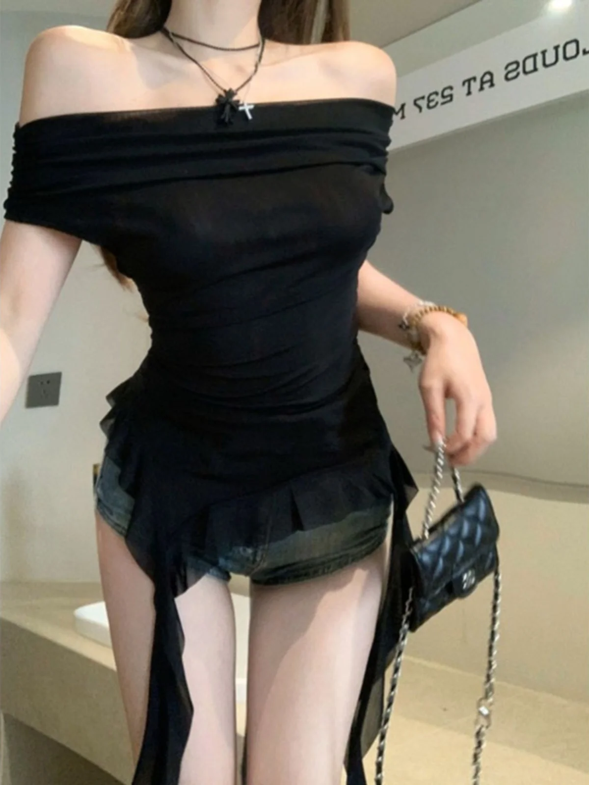 American Style Hot Girl Black One Shoulder Short Sleeve T-Shirt Women's Summer High Sensation Asymmetrical Sash Slim Fit Shor...
American Style Hot Girl Black One Shoulder Short Sleeve T-Shirt Women's Summer High Sensation Asymmetrical Sash Slim Fit Shor...