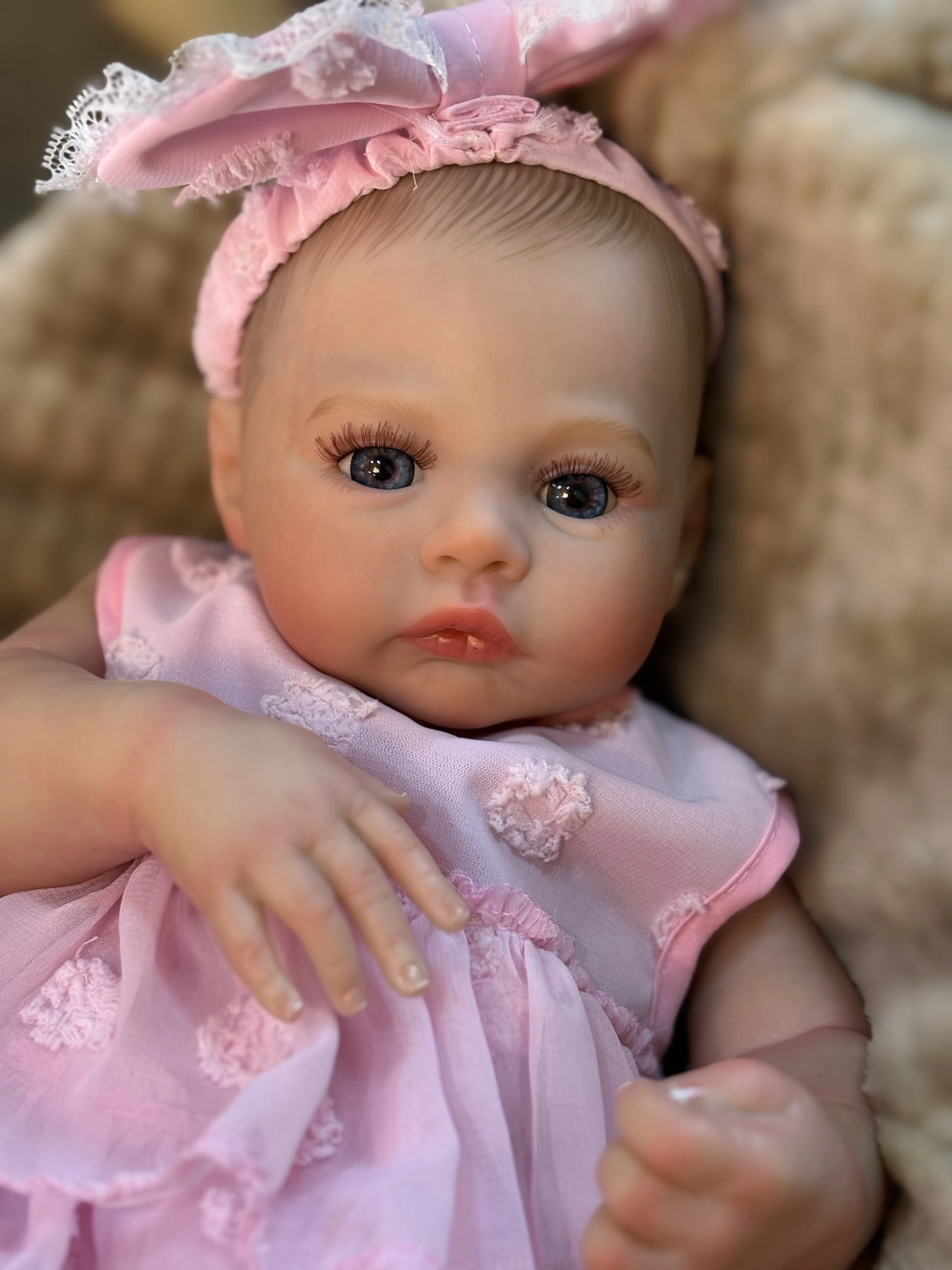New 18-inch 46 cm meadow Rebirth doll, hand-painted with vinyl, hair rebirth simulation baby doll
New 18-inch 46 cm meadow Rebirth doll, hand-painted with vinyl, hair rebirth simulation baby doll