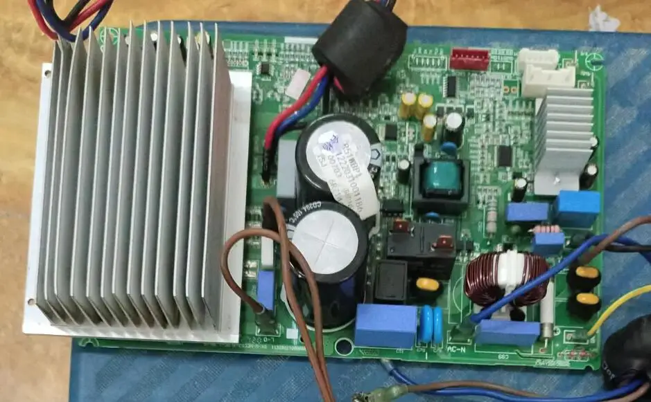 for AUX air conditioner computer board circuit board R51WBP1 H18WBPC1 18WBPB8 18000BTU
for AUX air conditioner computer board circuit board R51WBP1 H18WBPC1 18WBPB8 18000BTU