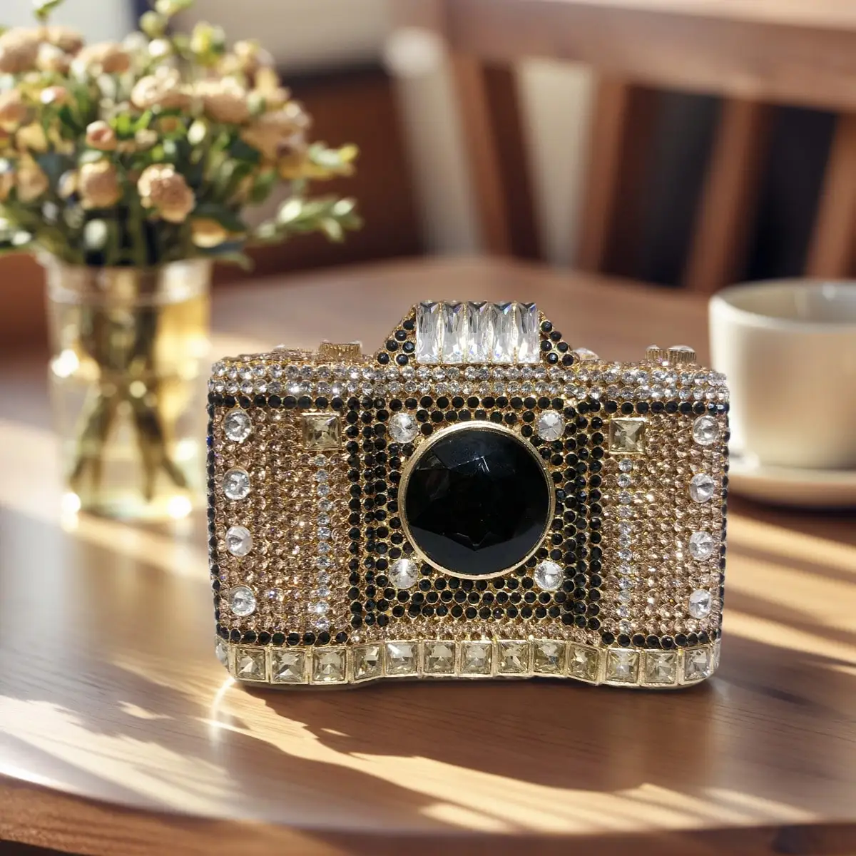 Women Camera Shaped Crystal Clutch Purse Sparkly Rhinestones Evening Clutch Bag Glitter Bridal Handbag
Women Camera Shaped Crystal Clutch Purse Sparkly Rhinestones Evening Clutch Bag Glitter Bridal Handbag