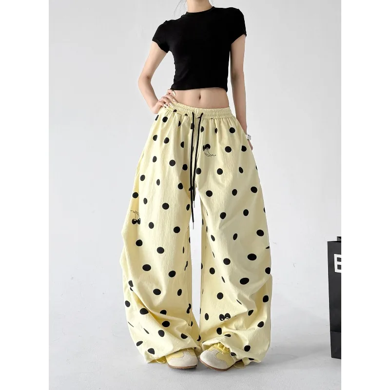 SuperAen Khaki Polka Dot Wide-leg Pants Women's 2026 Summer New High-end Drawstring Casual Pants Loose Pants
SuperAen Khaki Polka Dot Wide-leg Pants Women's 2026 Summer New High-end Drawstring Casual Pants Loose Pants