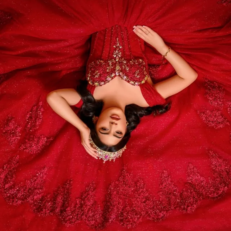 Shiny Red Quinceanera Dress luxury glitter crystal Decal Long tail Lace layering Big Bow Vestidos De 15 Quinceanera Customize
Shiny Red Quinceanera Dress luxury glitter crystal Decal Long tail Lace layering Big Bow Vestidos De 15 Quinceanera Customize