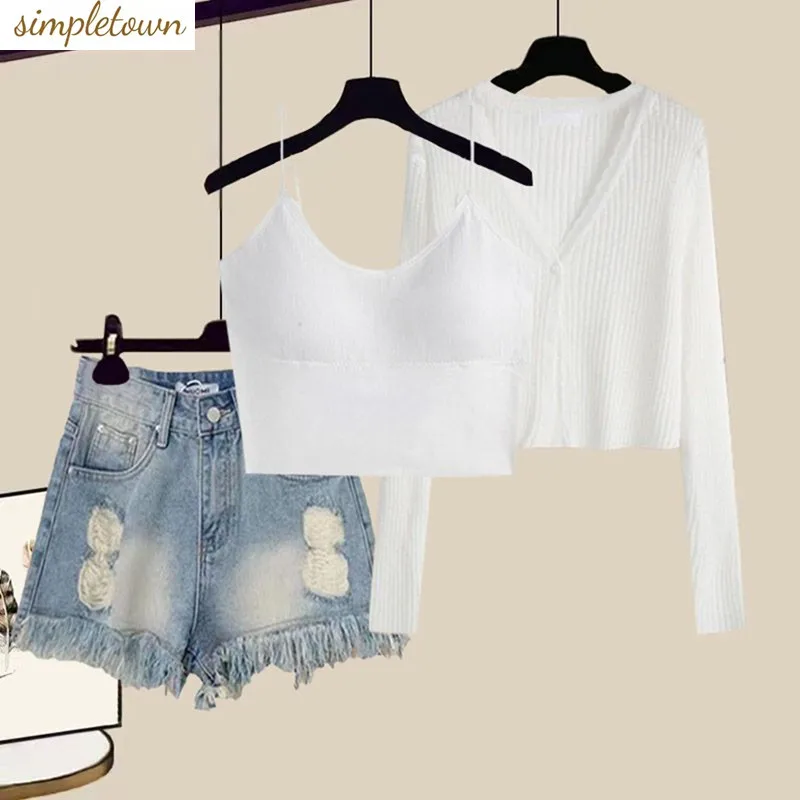 2024 Spring/Summer New Age Reducing Women's Set V-neck Knitted Shirt with Hanging Straps Korean Jeans Shorts Three Piece Set
2024 Spring/Summer New Age Reducing Women's Set V-neck Knitted Shirt with Hanging Straps Korean Jeans Shorts Three Piece Set