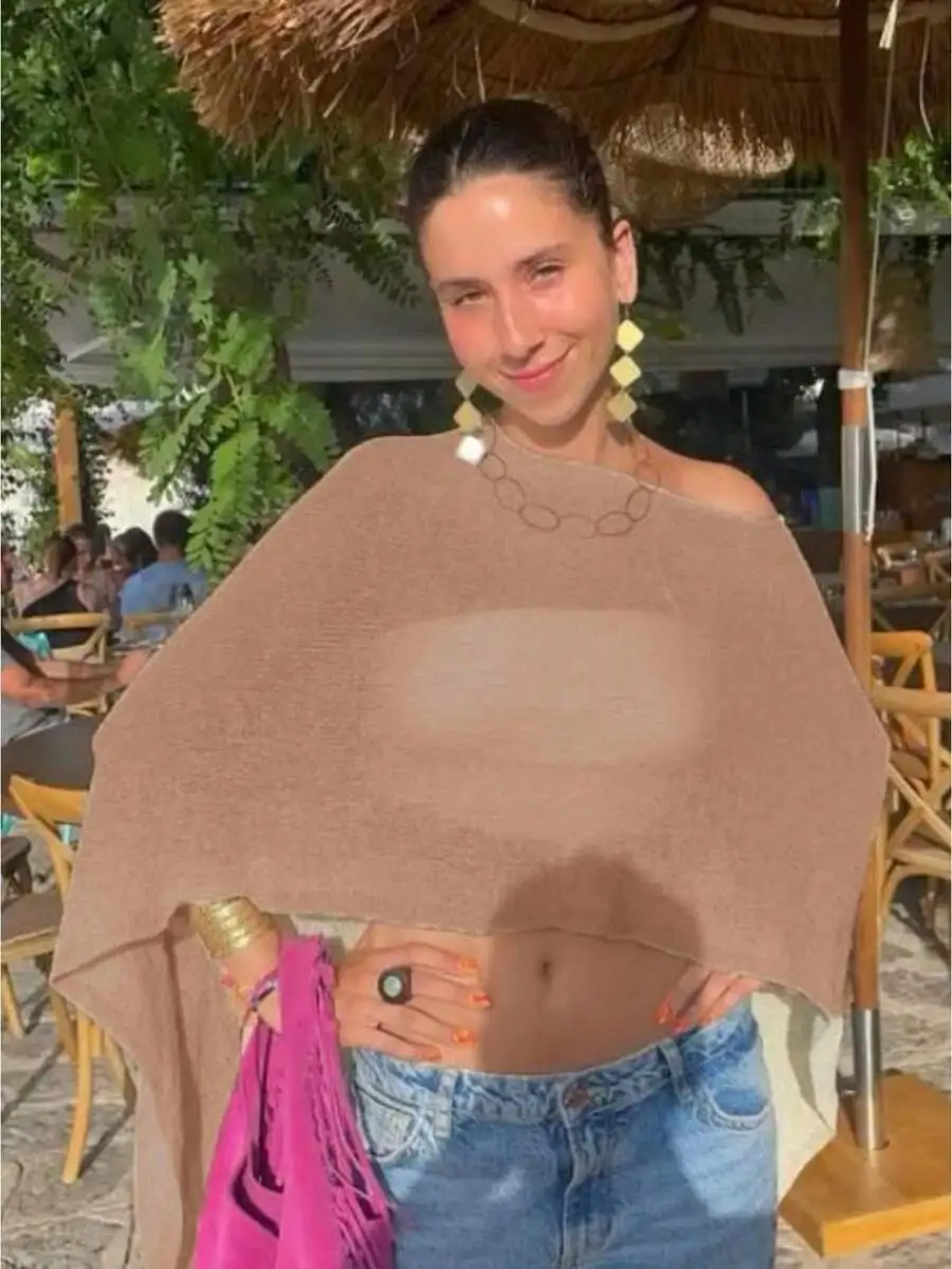 Women Sheer Knit Poncho Top Lightweight Batwing Sleeve Beach Cover Up
Women Sheer Knit Poncho Top Lightweight Batwing Sleeve Beach Cover Up