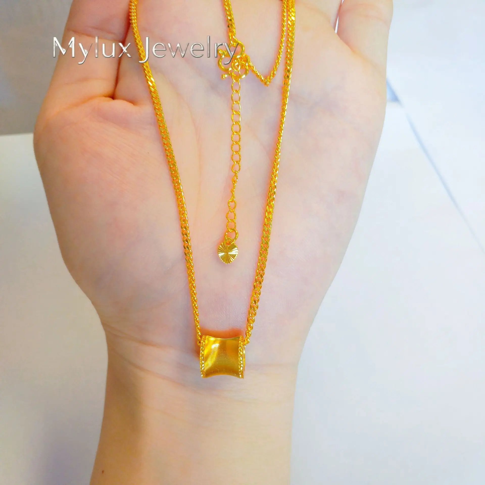 Mylux Jewelry Golden CNC cat-eye slim waist necklace 9999 24K real gold women's fashionable high-end light luxury chain jewelry
Mylux Jewelry Golden CNC cat-eye slim waist necklace 9999 24K real gold women's fashionable high-end light luxury chain jewelry