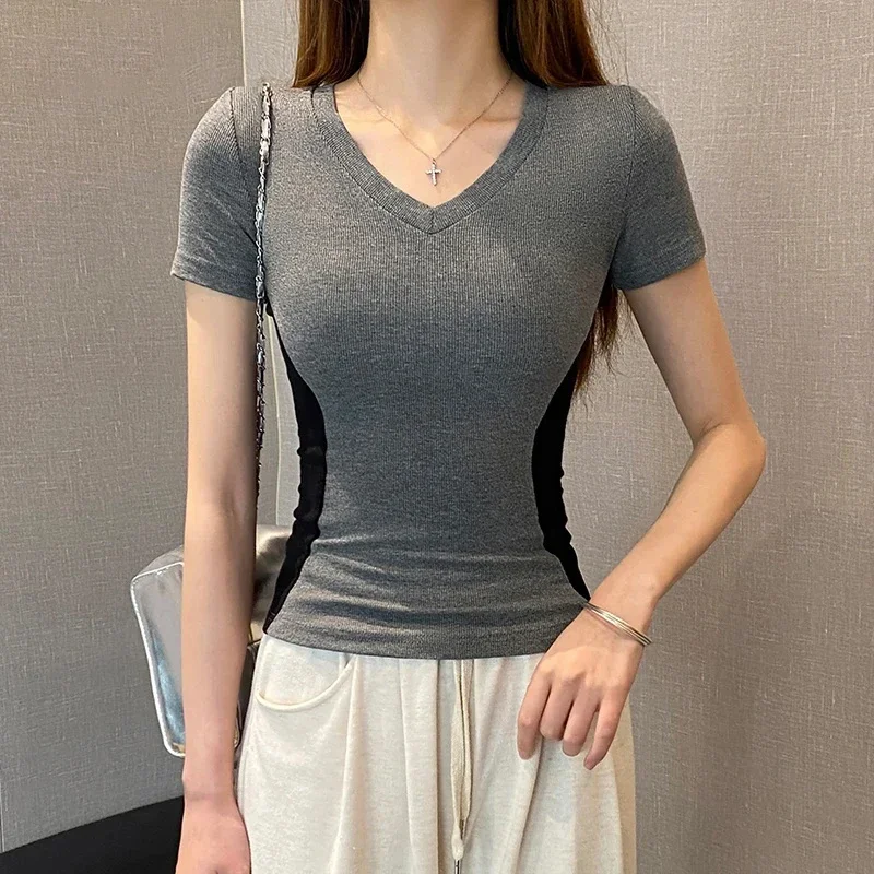 Women‘s simple v-neck Short-sleeve T-shirt Summer cotton Color stitching t shirts casual Elastic Skinny y2k Tops women clothes
Women‘s simple v-neck Short-sleeve T-shirt Summer cotton Color stitching t shirts casual Elastic Skinny y2k Tops women clothes