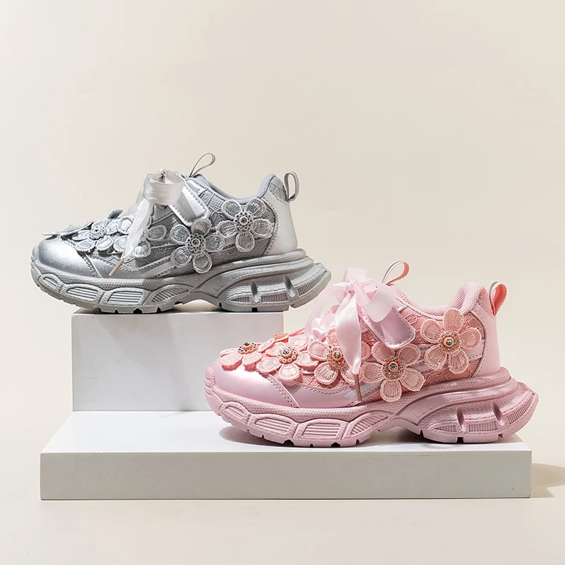 Kids Casual Sneakers for Girls 2025 Autumn New Toddler Chunky Sports Shoes with Floral Bow Non-slip Breathable School Footwear
Kids Casual Sneakers for Girls 2025 Autumn New Toddler Chunky Sports Shoes with Floral Bow Non-slip Breathable School Footwear