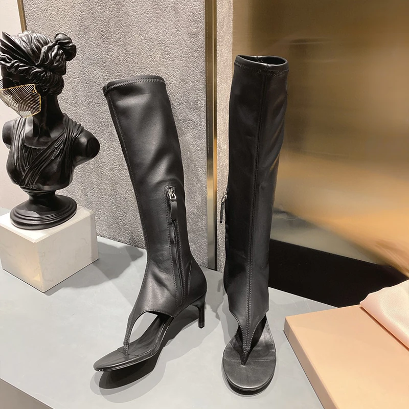 Black Cat Heel Clip Toe Boots Elastic Soft Sheep Leather Flip-flops Knee High Boots Women Round Toe Side Zipper Low Heel Boots
Black Cat Heel Clip Toe Boots Elastic Soft Sheep Leather Flip-flops Knee High Boots Women Round Toe Side Zipper Low Heel Boots