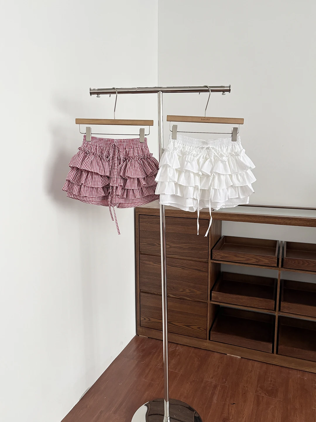 Summer 2026 High Waist Plaid Cake Skirt Women's Sweet Stylish Versatile Short Skirt Slimming Korean Style Polyester Fiber
Summer 2026 High Waist Plaid Cake Skirt Women's Sweet Stylish Versatile Short Skirt Slimming Korean Style Polyester Fiber