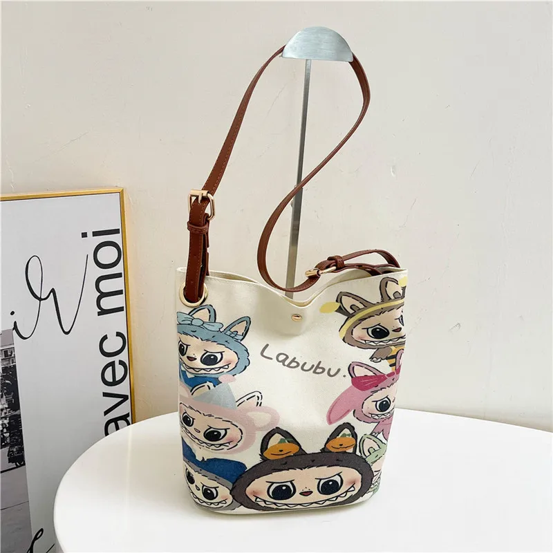 2025 New Cartoon Labubu Canvas Bag Large Capacity Zipper Women'S Bucket Bag Student Commuting Shoulder Bag Crossbody Bag Gifts
2025 New Cartoon Labubu Canvas Bag Large Capacity Zipper Women'S Bucket Bag Student Commuting Shoulder Bag Crossbody Bag Gifts