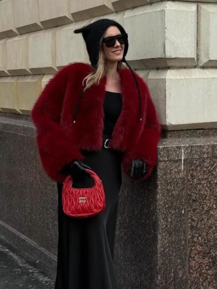 Women's Fluffy Cropped Faux Fur Jackets 2025 Winter Warm Loose Outwears Chic Long Sleeve High Street Fashion Lady Daily Coats
Women's Fluffy Cropped Faux Fur Jackets 2025 Winter Warm Loose Outwears Chic Long Sleeve High Street Fashion Lady Daily Coats