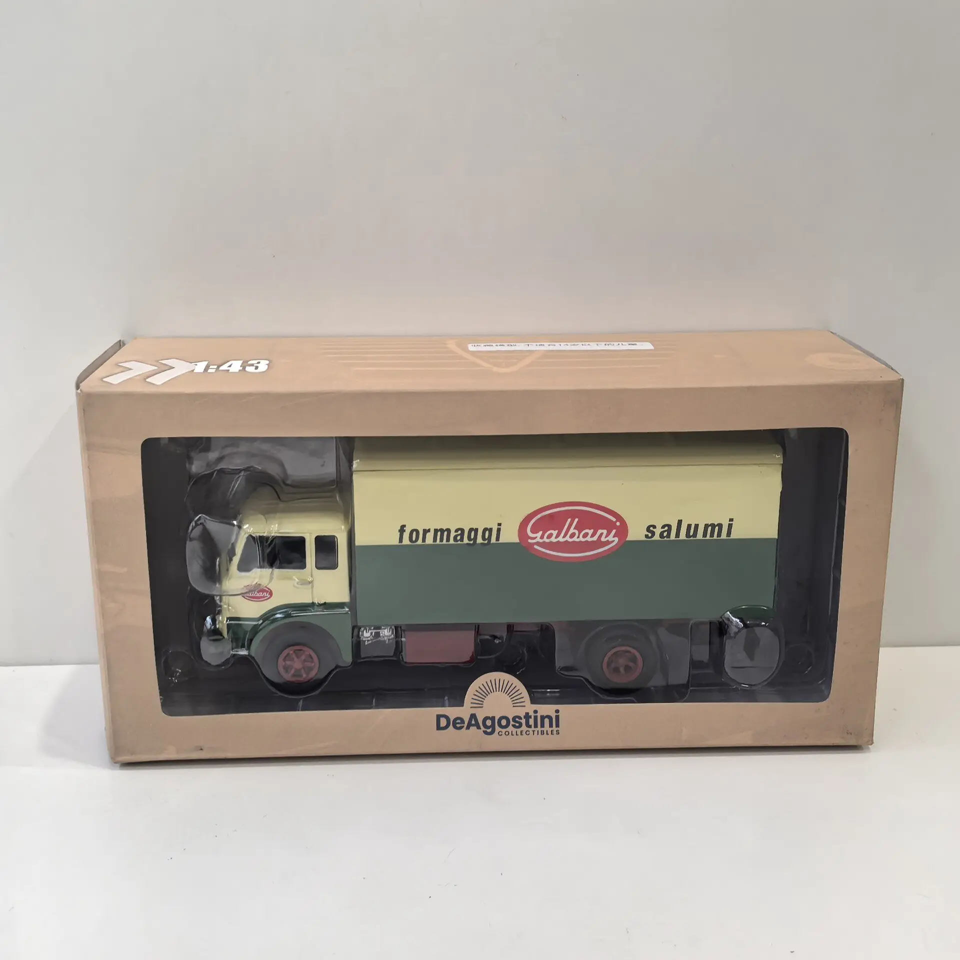 Diecast IXO 1/43 Scale FIAT 643N Truck Front Alloy Carriage Plastic i3 Alloy Car Model
Diecast IXO 1/43 Scale FIAT 643N Truck Front Alloy Carriage Plastic i3 Alloy Car Model