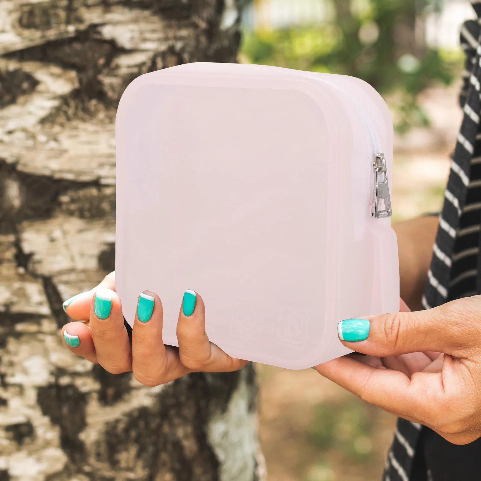 Portable Silicone Makeup Bag Travel Splashproof Leakproof Toiletry Organizer Storage Pouch Women Makeup Brush Case
Portable Silicone Makeup Bag Travel Splashproof Leakproof Toiletry Organizer Storage Pouch Women Makeup Brush Case