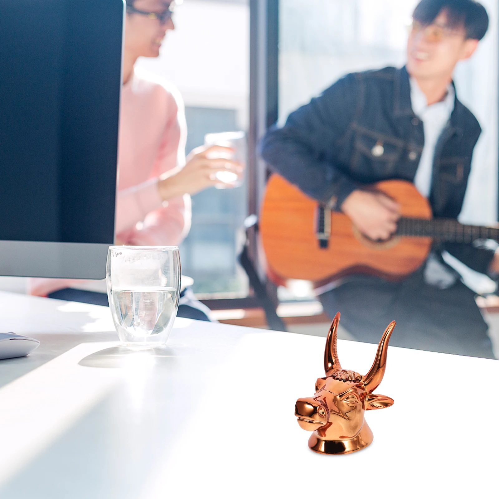 Guitar Hanger Ox head Shaped Wall Mount Rack Iron ABS Material For Guitar Ukulele Violin Storage Professional Holder Home
Guitar Hanger Ox head Shaped Wall Mount Rack Iron ABS Material For Guitar Ukulele Violin Storage Professional Holder Home
