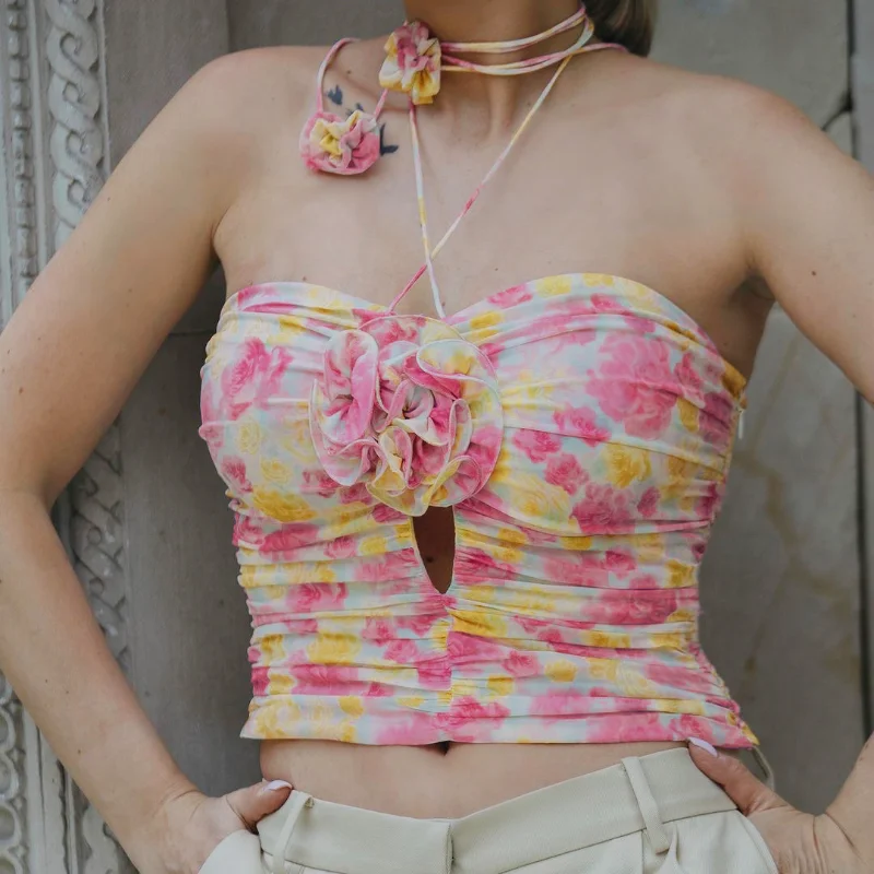 2023 Spring Women's New Fragmented Flower Sexy Spicy Girl Hanging Neck Strap Tank Top Fragmented Flower Bra Top Women
2023 Spring Women's New Fragmented Flower Sexy Spicy Girl Hanging Neck Strap Tank Top Fragmented Flower Bra Top Women