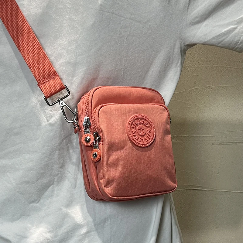 Cute Canvas Crossbody Phone Bag for Women Summer 2025 Seasonal Youth Key Storage Bag Zipper Closure Vertical ape Pure Color
Cute Canvas Crossbody Phone Bag for Women Summer 2025 Seasonal Youth Key Storage Bag Zipper Closure Vertical ape Pure Color