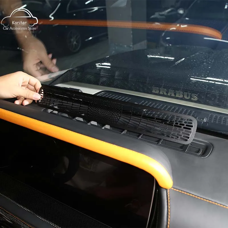 Сетчатая антиблокирующая наклейка на приборную панель автомобиля Mercedes-Benz G-Class 2019-2022 W463
Сетчатая антиблокирующая наклейка на приборную панель автомобиля Mercedes-Benz G-Class 2019-2022 W463