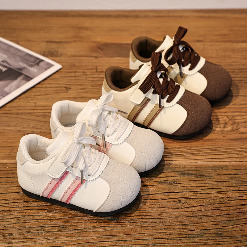 Children's Sneakers Four Seasons Models 2-16 Years Old Red Boys Girls De Training Shoes Brown Soft Non-slip Kids Single Shoes
Children's Sneakers Four Seasons Models 2-16 Years Old Red Boys Girls De Training Shoes Brown Soft Non-slip Kids Single Shoes