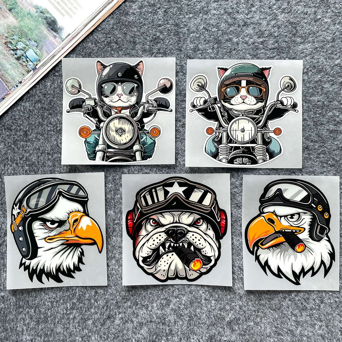 Ретро наклейка с изображением орла/кошки/собаки, светоотражающий мотоциклетный шлем, водостойкая виниловая наклейка, модификация автомобиля, наклейка на мотоцикл
Ретро наклейка с изображением орла/кошки/собаки, светоотражающий мотоциклетный шлем, водостойкая виниловая наклейка, модификация автомобиля, наклейка на мотоцикл