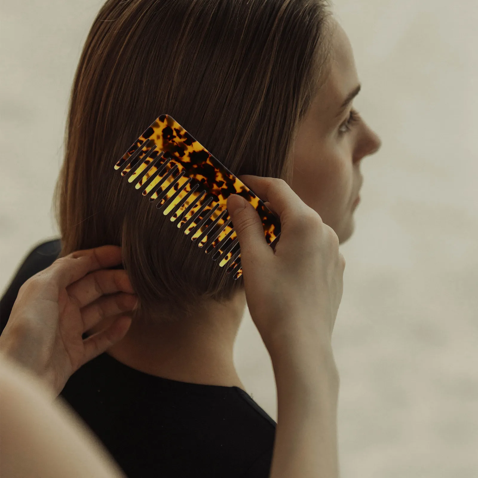 2Pcs Handmade Cellulose Acetate Wide Teeth Hair Comb Anti-Static Detangle Comb for Long Natural Curly Hair Shower Hairdressing
2Pcs Handmade Cellulose Acetate Wide Teeth Hair Comb Anti-Static Detangle Comb for Long Natural Curly Hair Shower Hairdressing