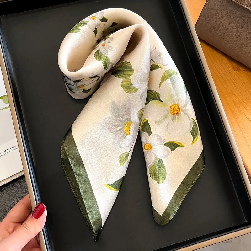 100% Mulberry Silk Square Scarf Vintage Gardenia Floral Print Green Border Bandana Women Neck Wrap Handbag Hair Accessories
100% Mulberry Silk Square Scarf Vintage Gardenia Floral Print Green Border Bandana Women Neck Wrap Handbag Hair Accessories