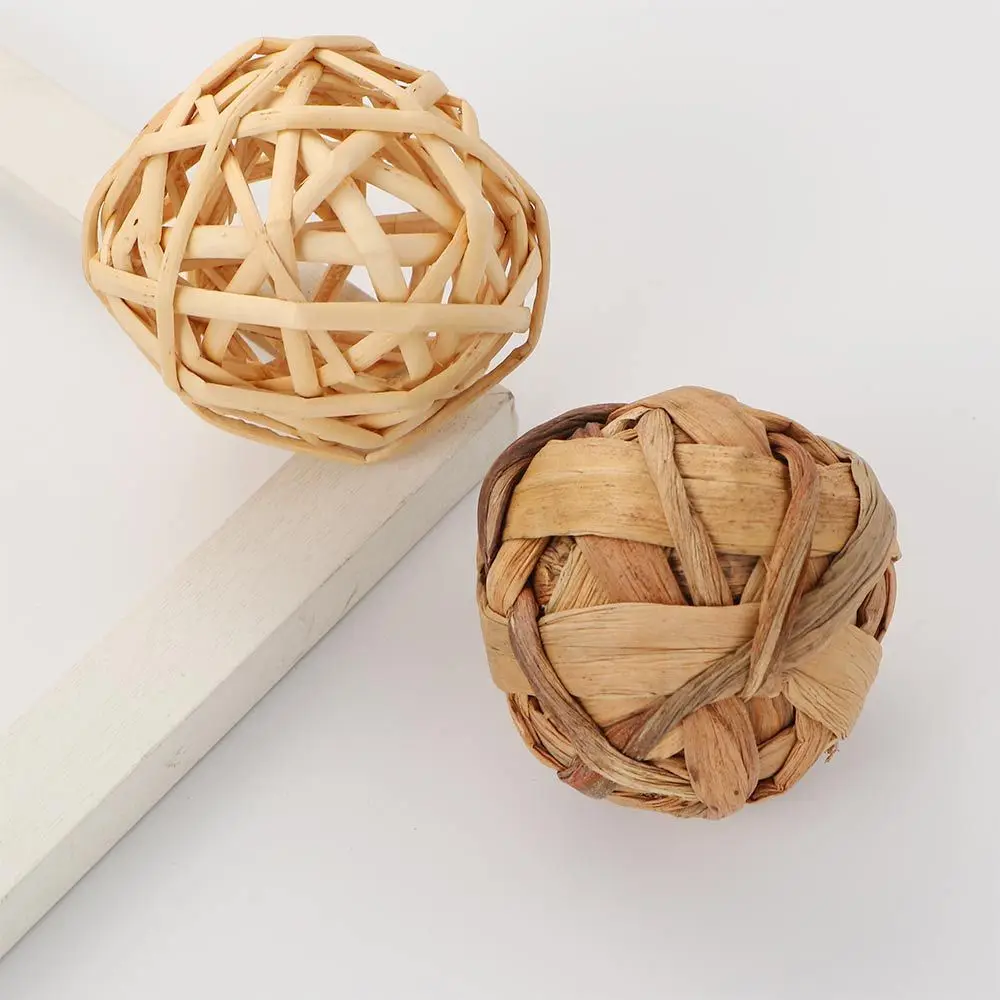 Hamster Bird Natural Activity Bite Resistant Straw Woven Chew Toys Small Animals Rattan Balls
Hamster Bird Natural Activity Bite Resistant Straw Woven Chew Toys Small Animals Rattan Balls