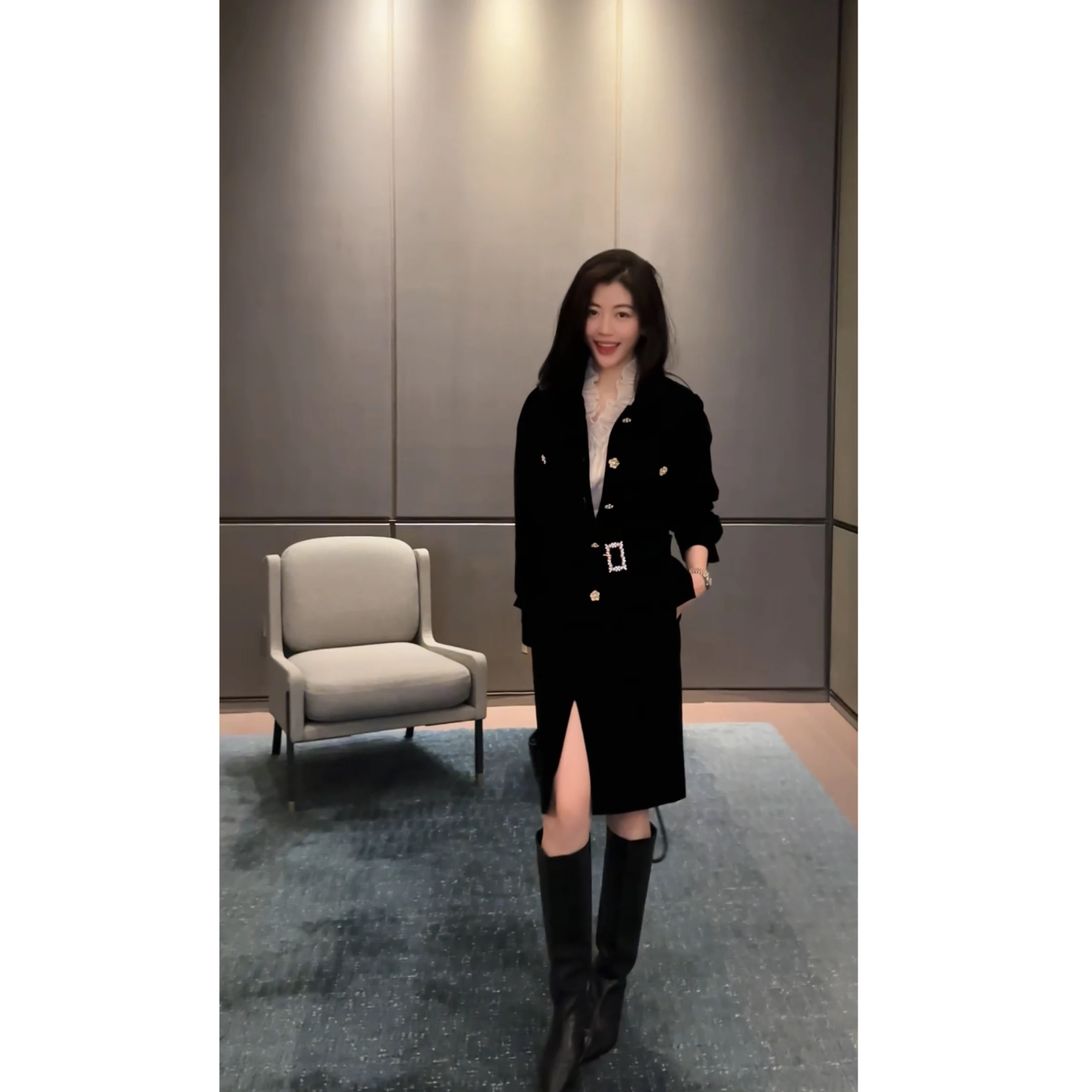 NCOU Bla Velvet Jaet And Skirt Set Ele Ladylike Sle High Quali Winter Faion Women's ort Outerwear Casual Trend
NCOU Bla Velvet Jaet And Skirt Set Ele Ladylike Sle High Quali Winter Faion Women's ort Outerwear Casual Trend