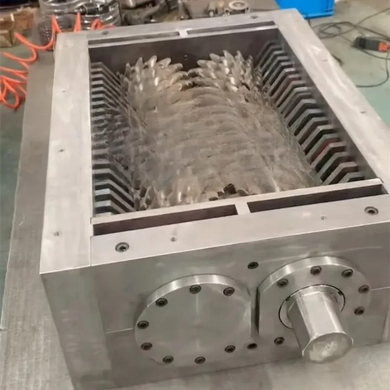 Mini Shredding Shredder Chassis Box Case with a Set of Blades 
Mini Shredding Shredder Chassis Box Case with a Set of Blades