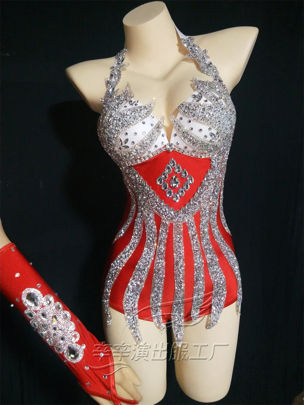 Sparkly Silver Rhinestone Mirror Elastic fabric short Dress Women Birthday Stage play Celebrate Dress Dancer Party Show Dress
Sparkly Silver Rhinestone Mirror Elastic fabric short Dress Women Birthday Stage play Celebrate Dress Dancer Party Show Dress