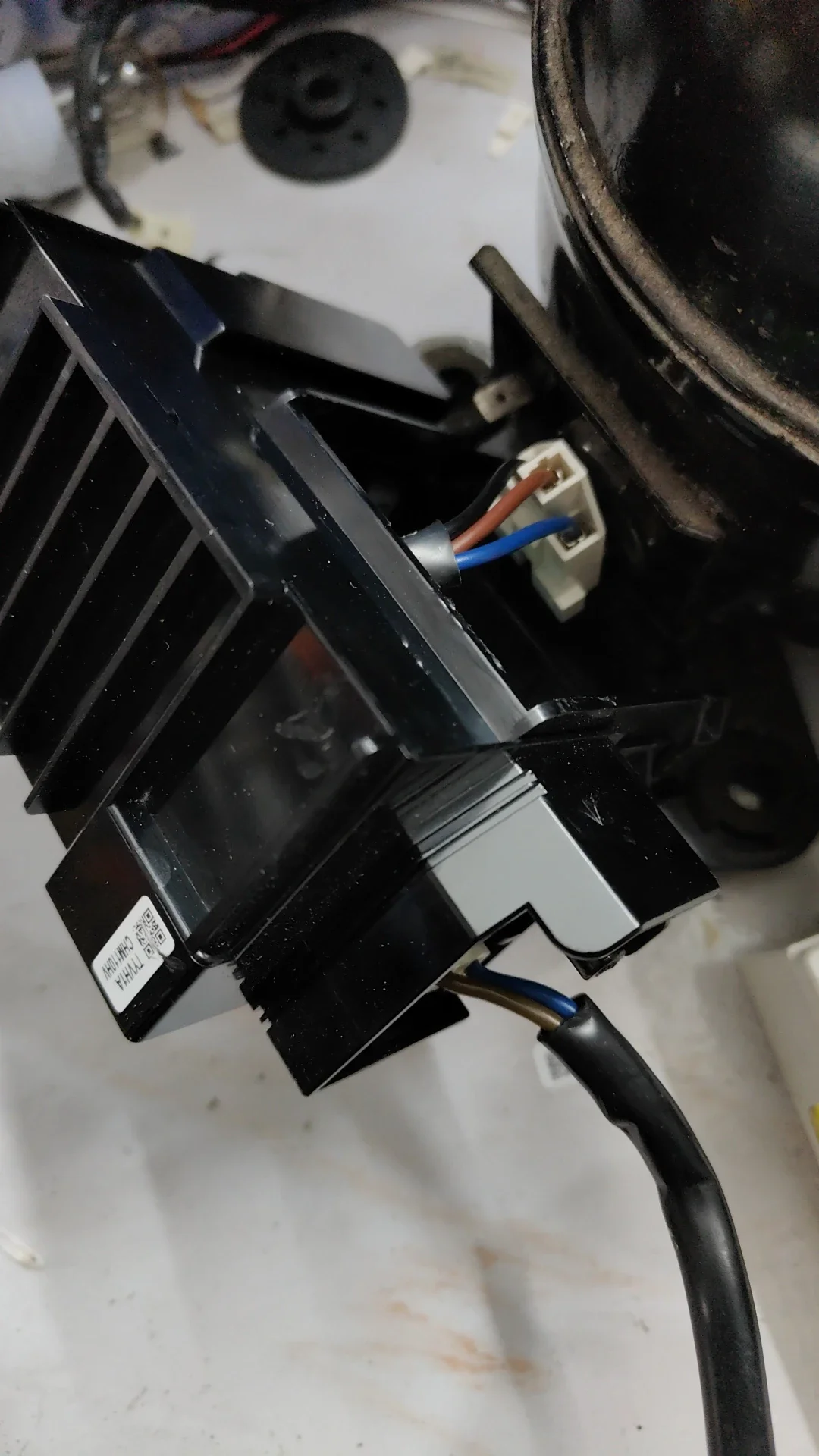Direct start universal inverter boards for refrigerator compressors for a wide range of refrigerators
Direct start universal inverter boards for refrigerator compressors for a wide range of refrigerators