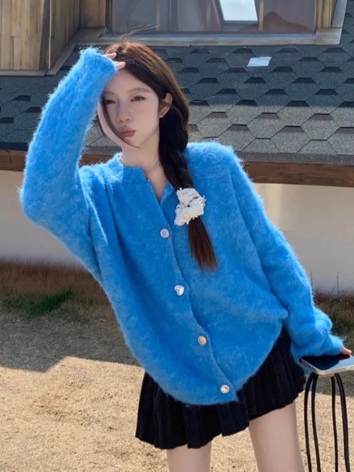 Синий длинный вязаный кардиган-пальто для женщин, свободный крой, мягкий свитер из кашемира, осенняя новинка, комфортный, модный женский топ
Синий длинный вязаный кардиган-пальто для женщин, свободный крой, мягкий свитер из кашемира, осенняя новинка, комфортный, модный женский топ