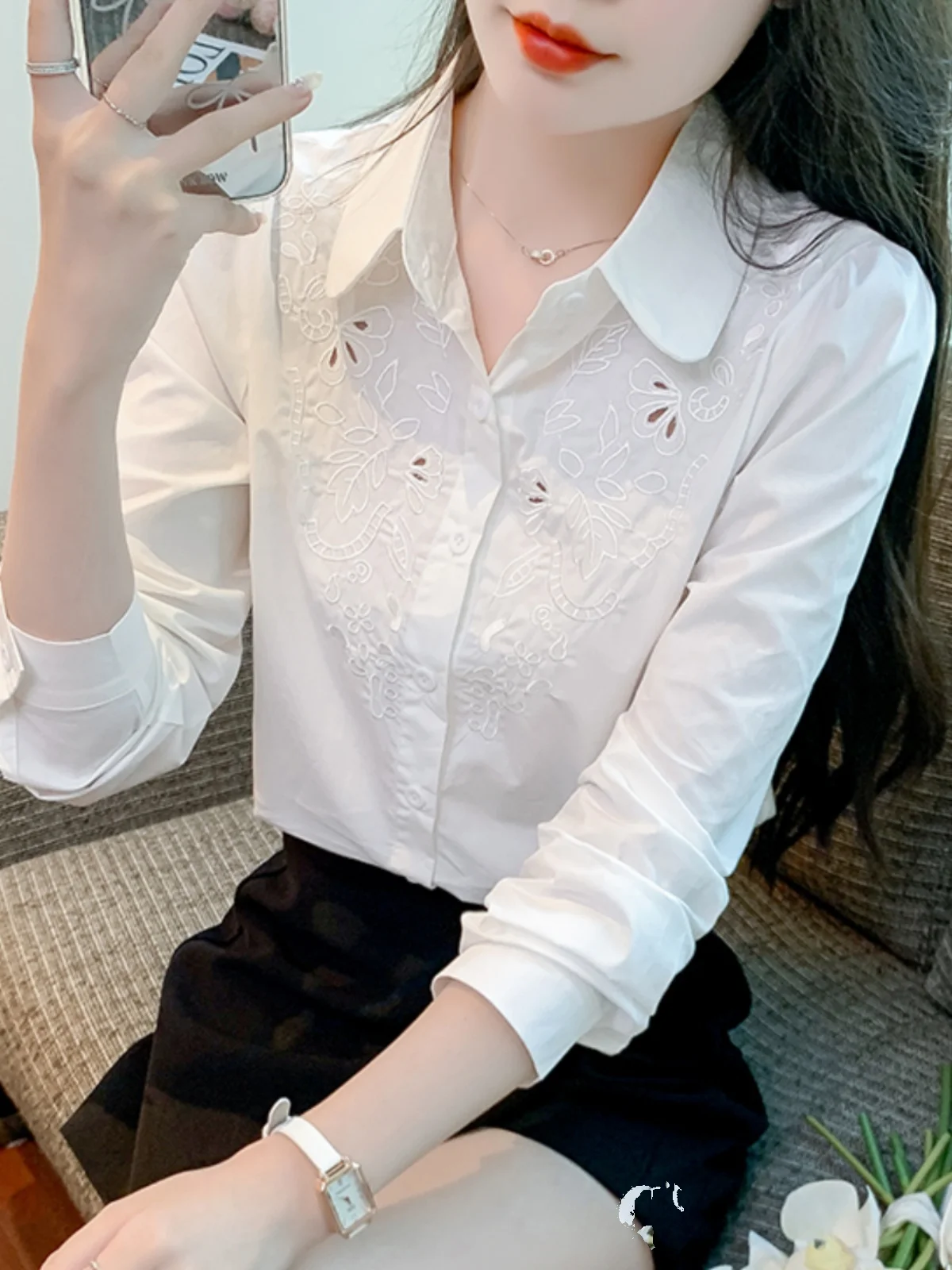 Женская модная хлопковая блузка с длинным рукавом в корейском стиле, с вышивкой и воротником на одной пуговице, для осени
Женская модная хлопковая блузка с длинным рукавом в корейском стиле, с вышивкой и воротником на одной пуговице, для осени