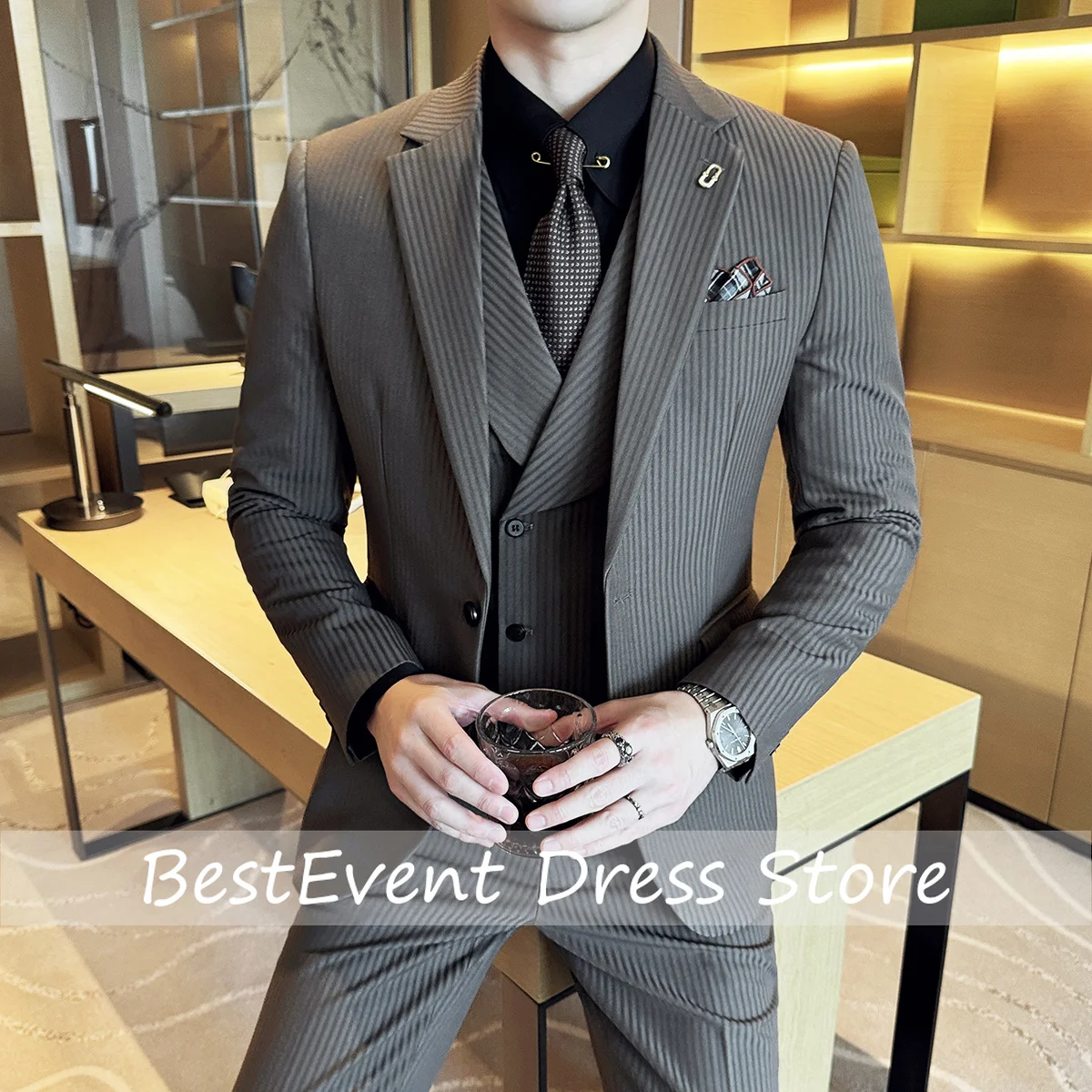 Luxury Stripe Men 3-piece Suit Korean Version Fashion Elegant Slim Fit Tuxedo Formal Groom Wedding Social Suits Customized
Luxury Stripe Men 3-piece Suit Korean Version Fashion Elegant Slim Fit Tuxedo Formal Groom Wedding Social Suits Customized