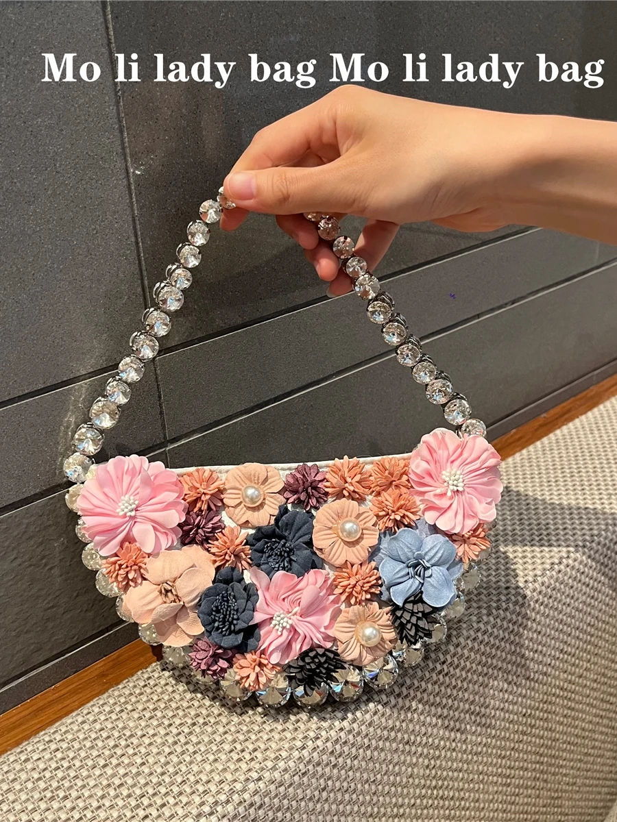 Retro Floral Diamond Embedded Half-Moon Shaped Handbag Underarm Women's Bag 2024 New Style Elegant Lady Pearl Bag
Retro Floral Diamond Embedded Half-Moon Shaped Handbag Underarm Women's Bag 2024 New Style Elegant Lady Pearl Bag