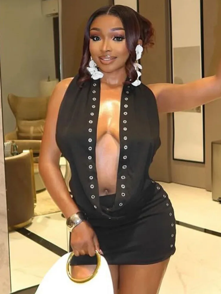 Oniflyme Swinging Collar Metal Rings Patchwork Women Skirt Set Halter Backless Tops Short Skirt Lady Night Club Matching Outfits
Oniflyme Swinging Collar Metal Rings Patchwork Women Skirt Set Halter Backless Tops Short Skirt Lady Night Club Matching Outfits
