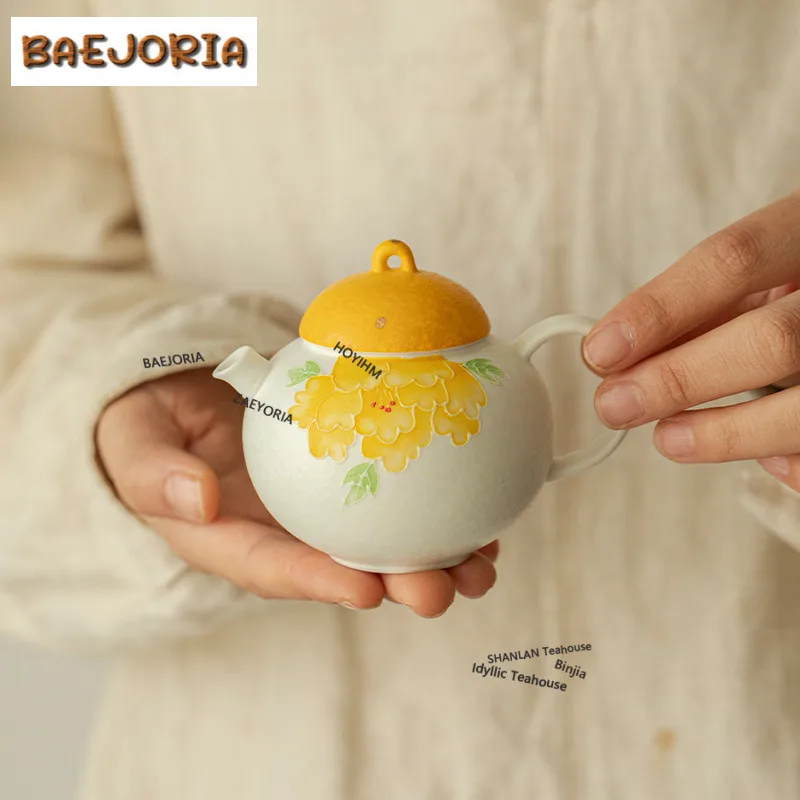 Hand-painted Yellow Peony Teapot Retro Tea Infuser Pot Household Tea Maker Kettle With Strainer Tableware Accessories Ornaments
Hand-painted Yellow Peony Teapot Retro Tea Infuser Pot Household Tea Maker Kettle With Strainer Tableware Accessories Ornaments