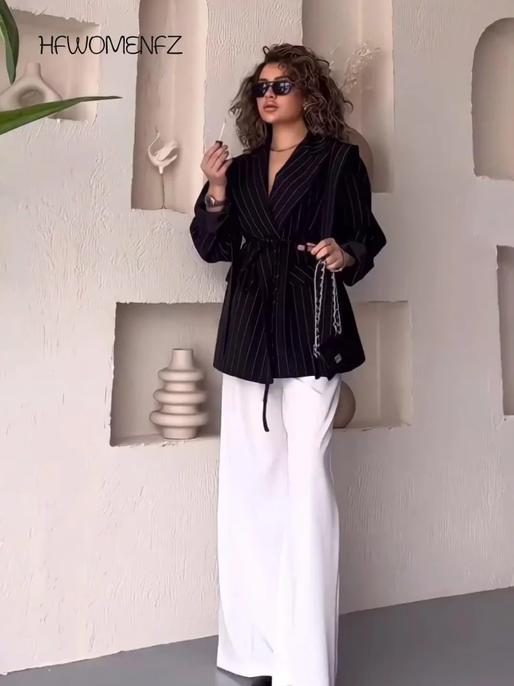 Casual Striped Lace Up Blazer Women Lapel Office Full Sleeve Loose Blazers Female 2025 Summer Autumn Evening Lady Outwear
Casual Striped Lace Up Blazer Women Lapel Office Full Sleeve Loose Blazers Female 2025 Summer Autumn Evening Lady Outwear