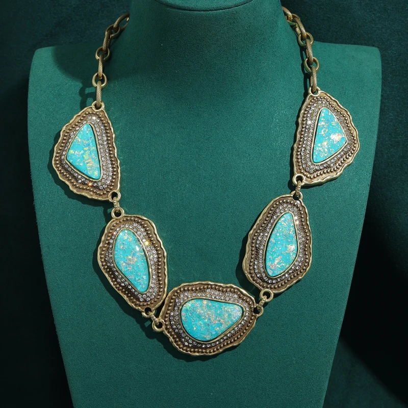 Vintage Green Stone Opal Necklace Choker Designer Retro Antique Gold Color Anniversary High Quality Jewelry For Woman 2026 New
Vintage Green Stone Opal Necklace Choker Designer Retro Antique Gold Color Anniversary High Quality Jewelry For Woman 2026 New