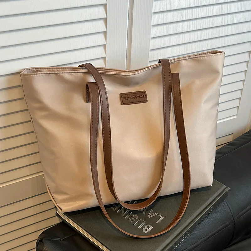 Casual Women's Oxford Cloth Shoulder Bags College Commuter Ladies Waterproof Tote Shopping Bag Large Capacity Female Handbags
Casual Women's Oxford Cloth Shoulder Bags College Commuter Ladies Waterproof Tote Shopping Bag Large Capacity Female Handbags