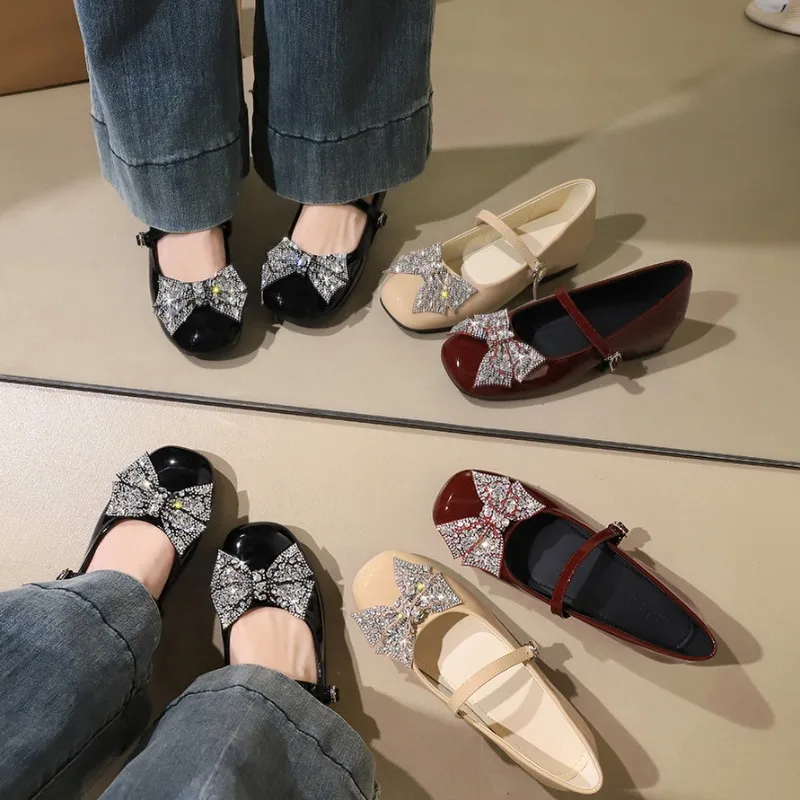 Women's Shoes Luxury Rhinestone Bow Shallow Mouth Single Shoes Classic Round Head Patent Leather Single Shoes Women's Mary Janes
Women's Shoes Luxury Rhinestone Bow Shallow Mouth Single Shoes Classic Round Head Patent Leather Single Shoes Women's Mary Janes