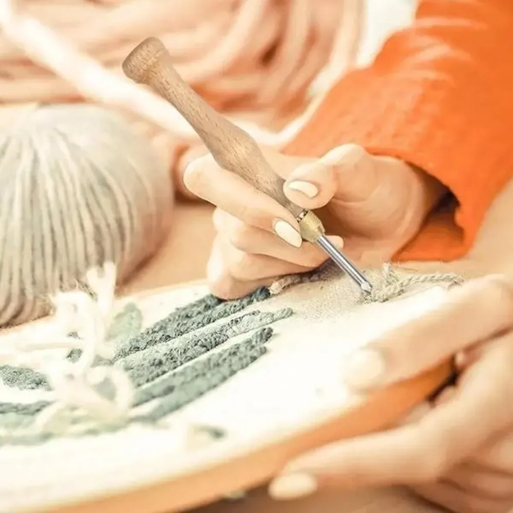 2.5mm/3.5mm/5mm Punch Needle Set Wooden Handle Creative Embroidery Stitch Pen Professional Changeable Head Punch Stitching Kit
2.5mm/3.5mm/5mm Punch Needle Set Wooden Handle Creative Embroidery Stitch Pen Professional Changeable Head Punch Stitching Kit