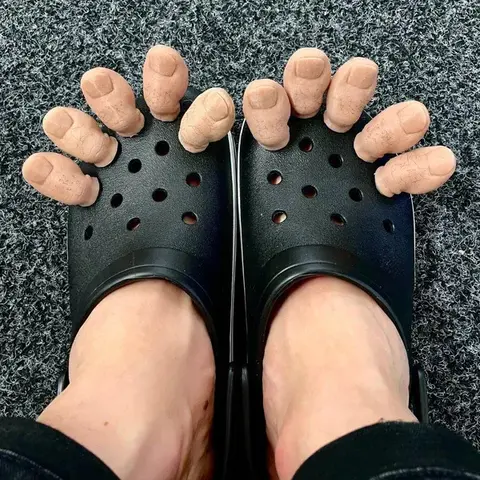 จําลอง Thumb รองเท้า Charms Designer DIY น่ารักรองเท้าตกแต่งอุปกรณ์เสริม Clogs เด็กผู้หญิงของขวัญ
