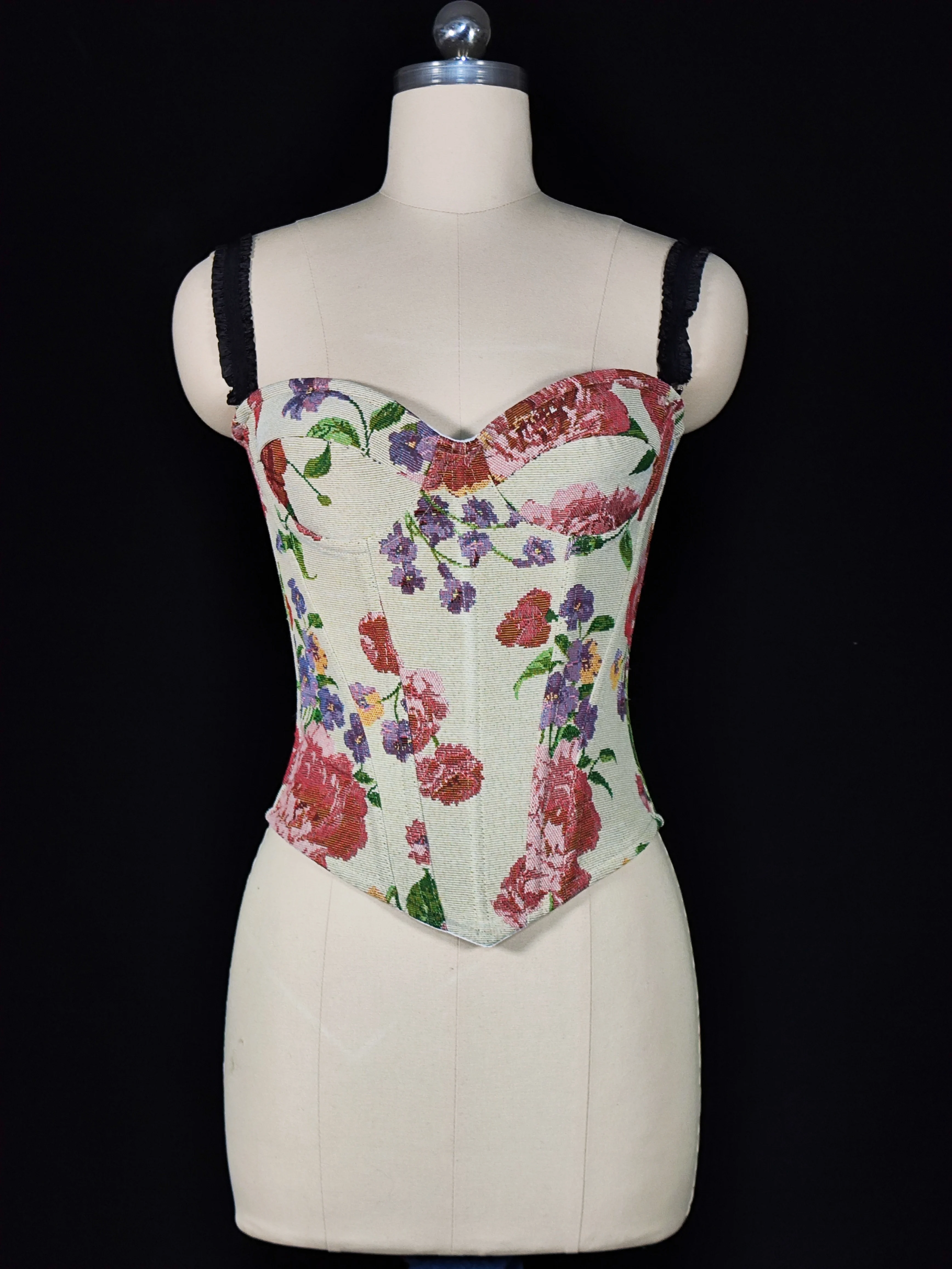 Elegant Bustiers Vest with Strap Slimming Body Shaper Outwear Tube Top Women's Embroidery Vintage Overbust Corset
Elegant Bustiers Vest with Strap Slimming Body Shaper Outwear Tube Top Women's Embroidery Vintage Overbust Corset
