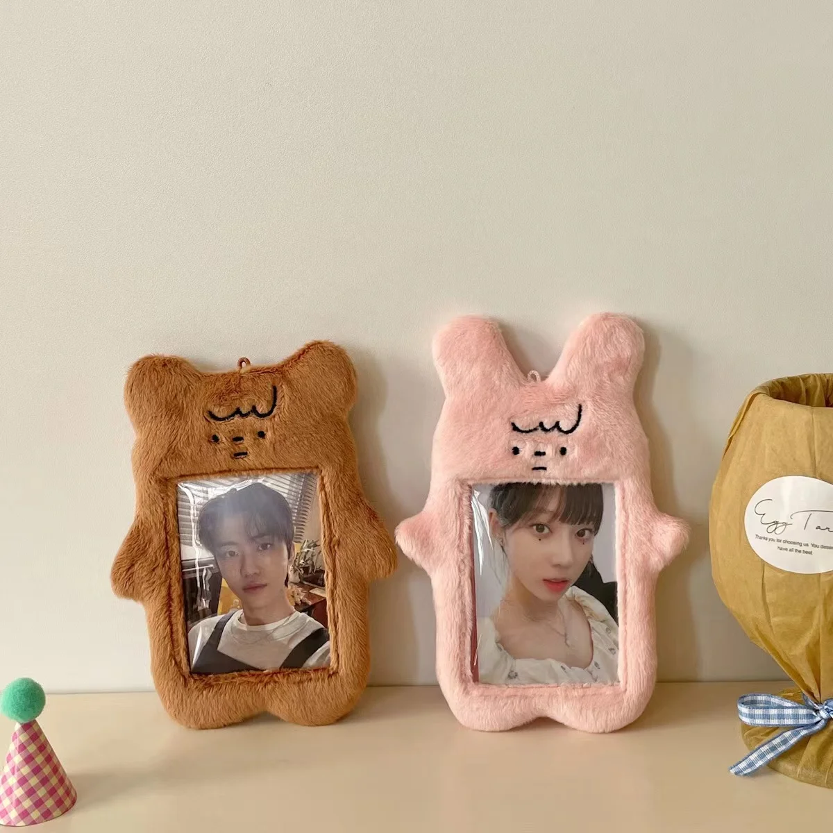 Kawaii Bear Pink Rabbit 3-дюймовый плюшевый корейский держатель для фотокарт, брелок для кредитных карт, банковская карта, автобусная карта, фотозащитные рукава, чехол
Kawaii Bear Pink Rabbit 3-дюймовый плюшевый корейский держатель для фотокарт, брелок для кредитных карт, банковская карта, автобусная карта, фотозащитные рукава, чехол