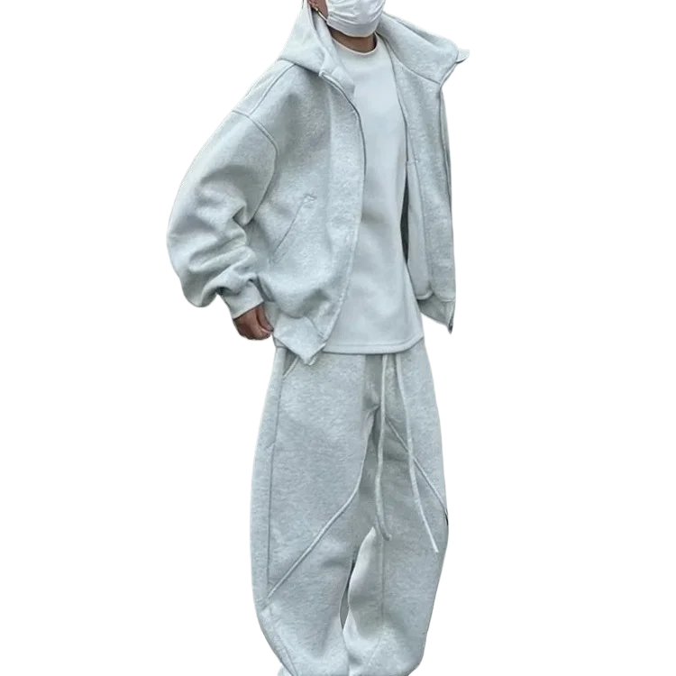 Осенне-зимняя утолщенная повседневная спортивная одежда для мужчин. Свободный комплект из двух предметов, включая куртку с капюшоном, свитер и спортивные штаны. 
Осенне-зимняя утолщенная повседневная спортивная одежда для мужчин. Свободный комплект из двух предметов, включая куртку с капюшоном, свитер и спортивные штаны.
