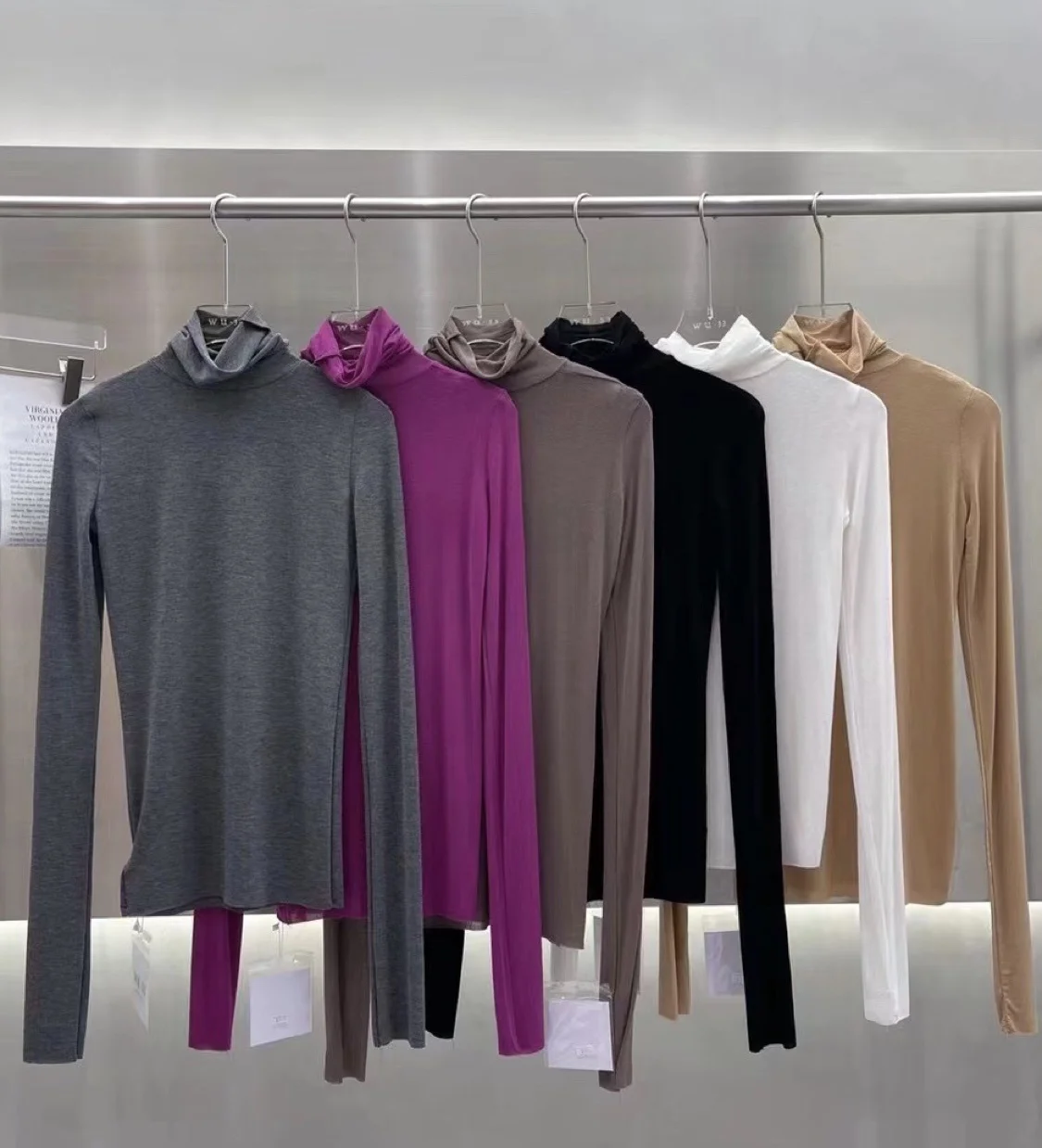 Fall Korean Style Candy Colored High Neck Base Shirt Women's High Elastic Slimming Thin Fashionable Top
Fall Korean Style Candy Colored High Neck Base Shirt Women's High Elastic Slimming Thin Fashionable Top