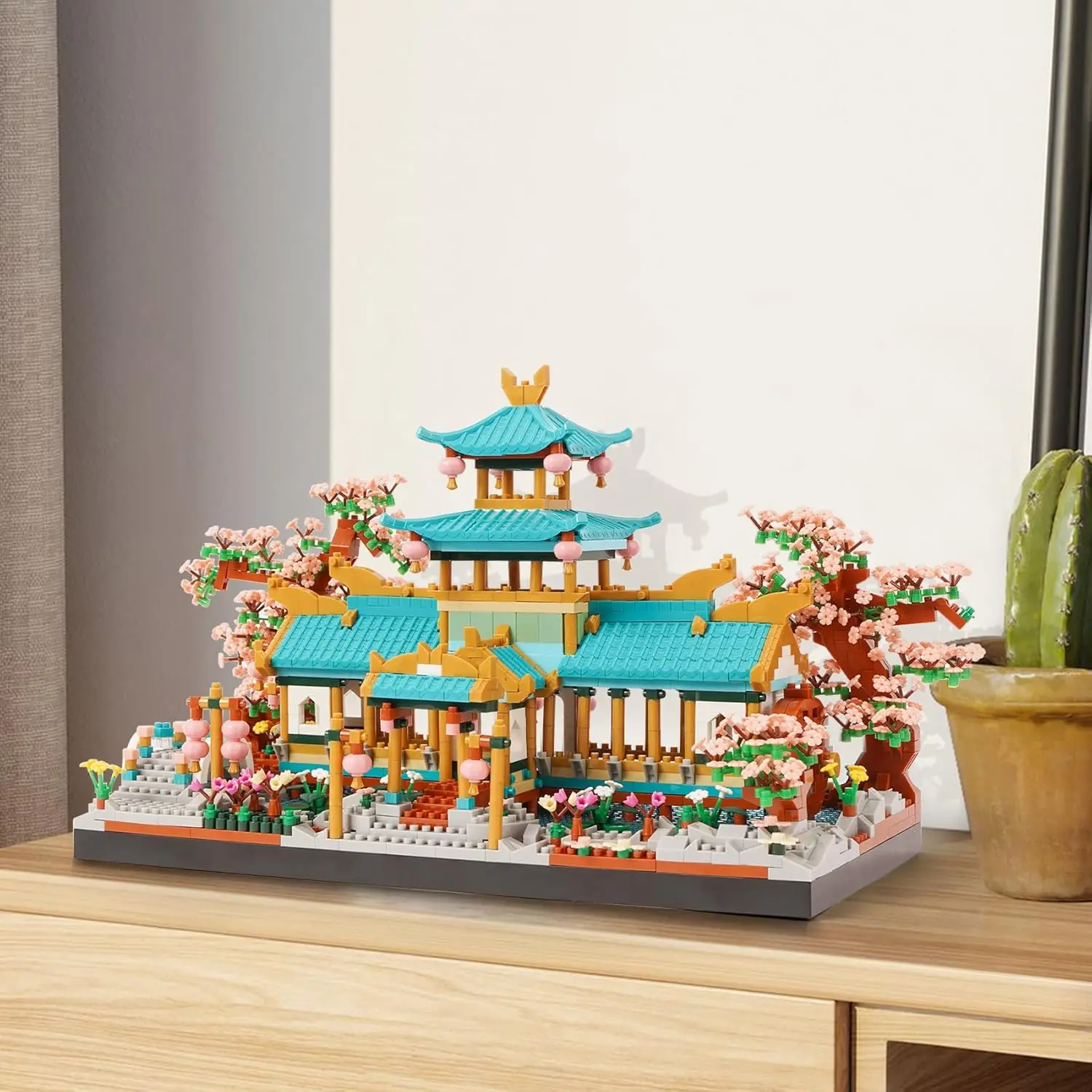 Chinese Courtyard Classical Garden Building Blocks Architecture 2350stk DIY Cherry Trees Assembling Bricks Toy for Kids Adult
Chinese Courtyard Classical Garden Building Blocks Architecture 2350stk DIY Cherry Trees Assembling Bricks Toy for Kids Adult